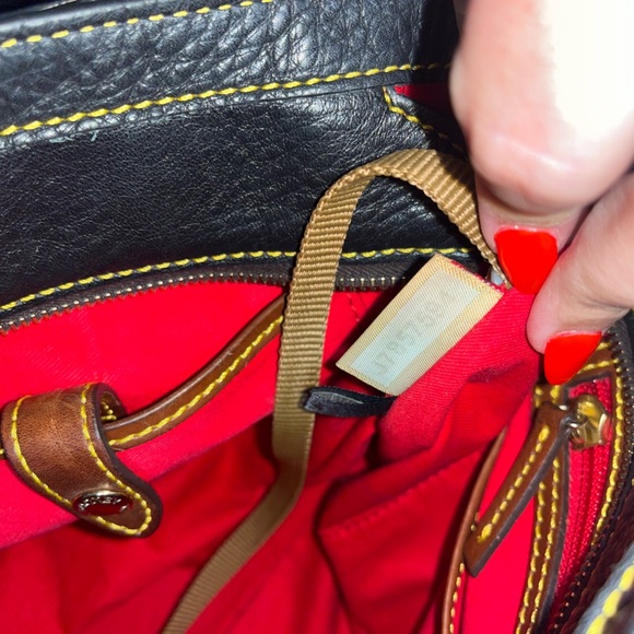 Dooney & Bourke Samba Pebbled Leather Large Black Satchel Logo
Lock Purse - Picture 5 of 16